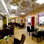 Hymeti's Palace 호텔 4*