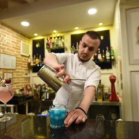 Hymeti's Palace Hotel