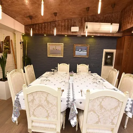 Hymeti's Palace