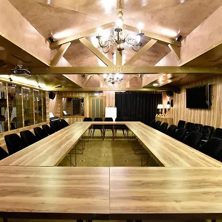 Hotel Hymeti's Palace