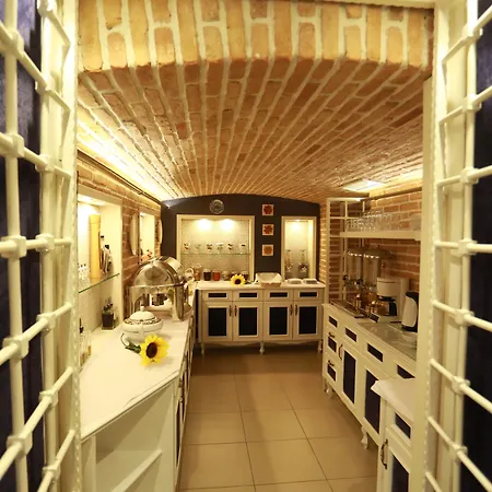 Hymeti's Palace Hotel Pogradec