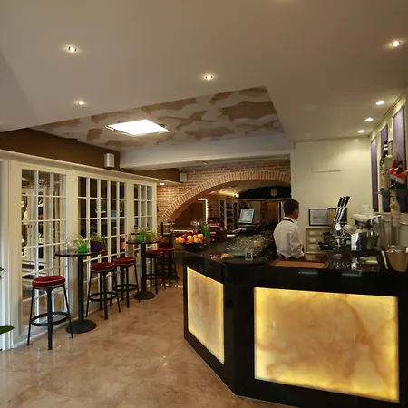 Hotel Hymeti's Palace Pogradec