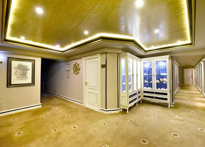 Hymeti's Palace Hotel 4*