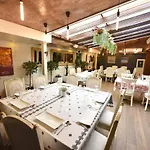 Hymeti's Palace Hotel 4*