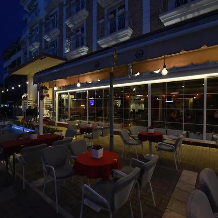 Hymeti's Palace 5* 波格拉德茨