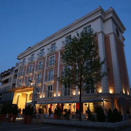 호텔 Hymeti's Palace 포그라데츠