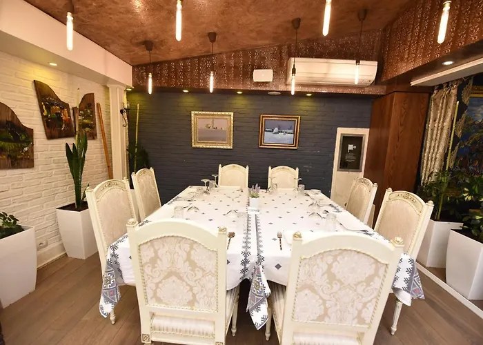 Hymeti's Palace