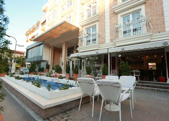 Hotell Hymeti's Palace 4*